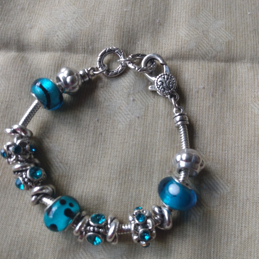 Silver turquoise bracelet